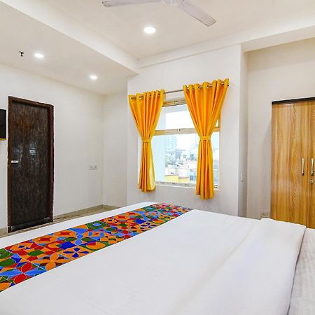 Fabhotel Grand Hazra Inn - Nr Ballygunge Station 加尔各答 外观 照片