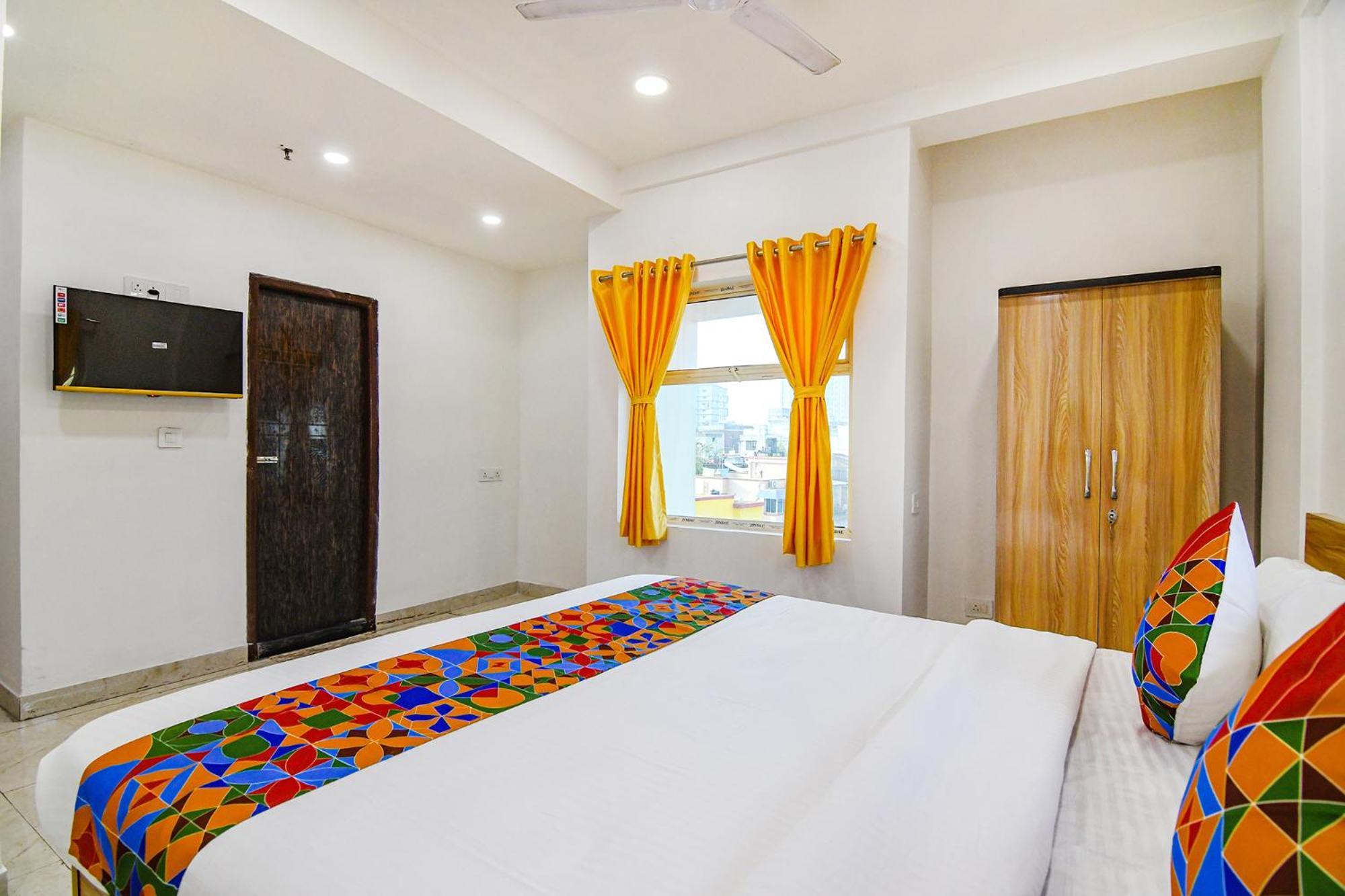 Fabhotel Grand Hazra Inn - Nr Ballygunge Station 加尔各答 外观 照片