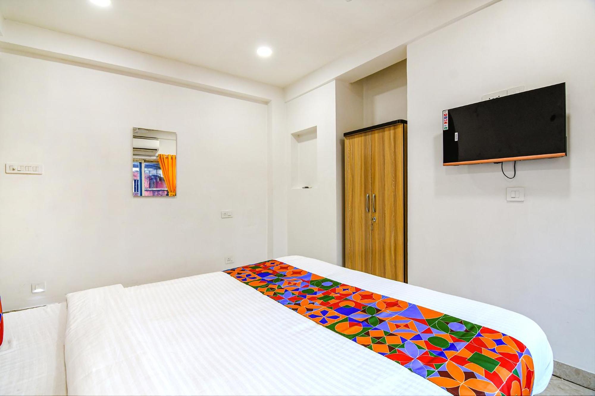 Fabhotel Grand Hazra Inn - Nr Ballygunge Station 加尔各答 外观 照片